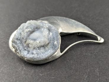 Preview: Chalcedonrose Brosche